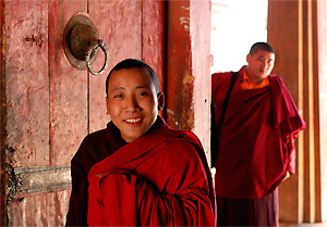 Een monnik in Gangtey Goemba